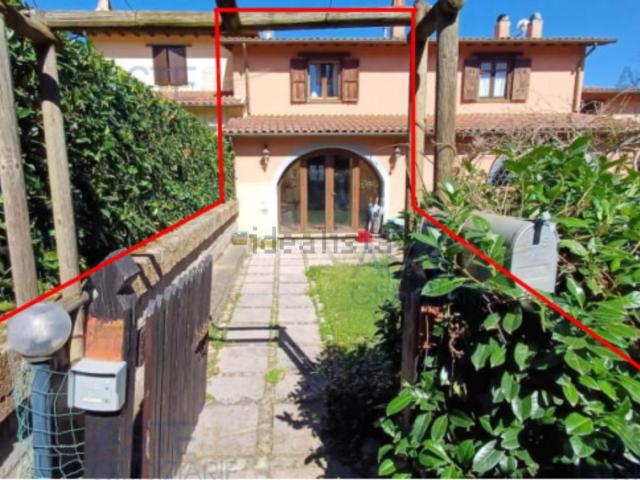 Villetta a schiera in vendita di 123 m² in Viale Europa