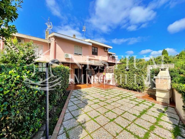 Villetta a schiera in vendita di 125 m² in Via Antonio Vivaldi, 93