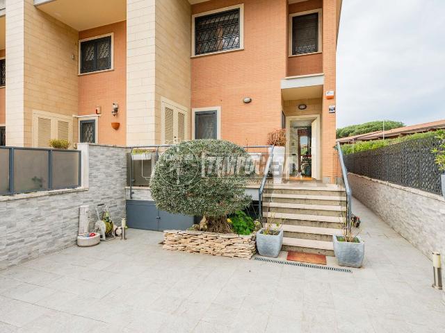 Villetta a schiera in vendita di 125 m² in Via Andrea Cascella, 1