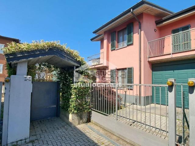 Villetta a schiera in vendita di 125 m² in Via Brusocchi