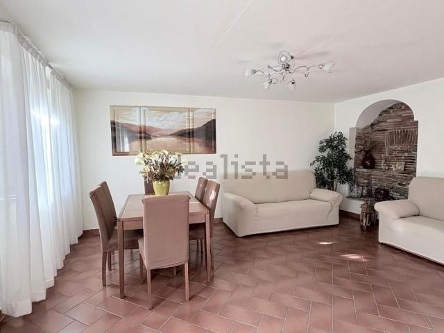 Villetta a schiera in vendita di 125 m² in Via per Carignano, 55100