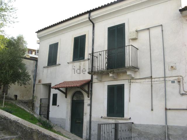 Villetta a schiera in vendita di 126 m² in Via Coste di Fiume, 56