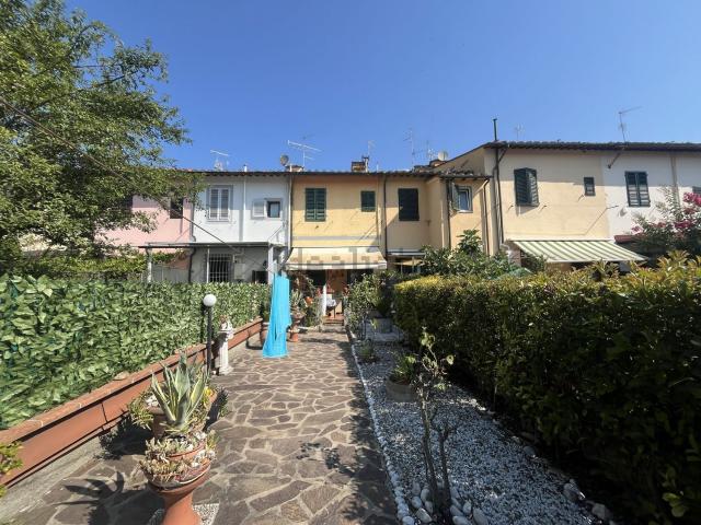Villetta a schiera in vendita di 126 m² in Via de&apos  Vespucci