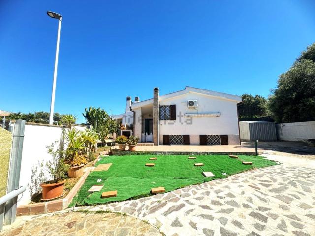 Villetta a schiera in vendita di 126 m² in Via dei Salici