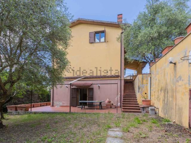 Villetta a schiera in vendita di 127 m² in Via del Colle, 36