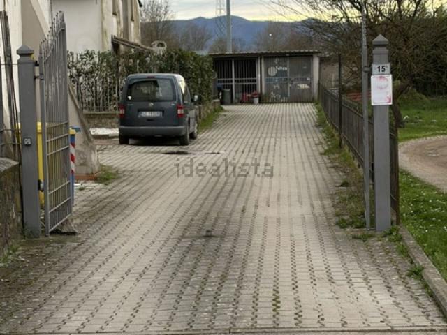 Villetta a schiera in vendita di 127 m² in Via Oglio, 15