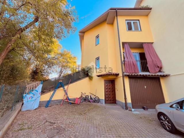 Villetta a schiera in vendita di 127 m² in Via San Domenico Savio