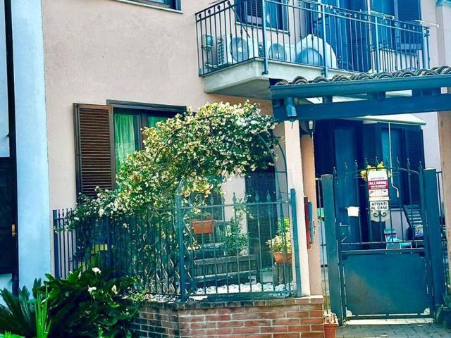 Villetta a schiera in vendita di 127 m² in Strada Pavese