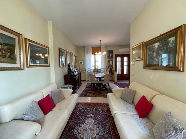 Villetta a schiera in vendita di 128 m² in Via Alcide de Gasperi, 7