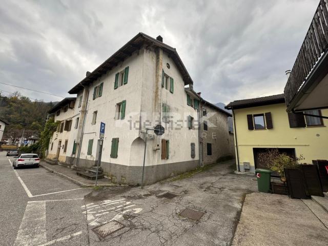 Villetta a schiera in vendita di 128 m² in Via Dante Alighieri, 6