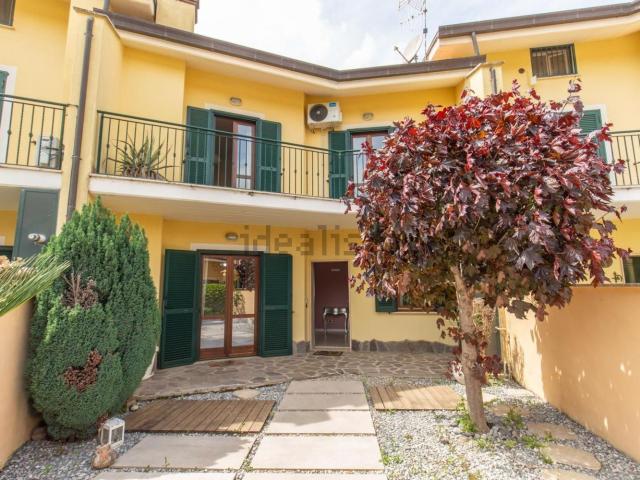 Villetta a schiera in vendita di 128 m² in Via del Pastore