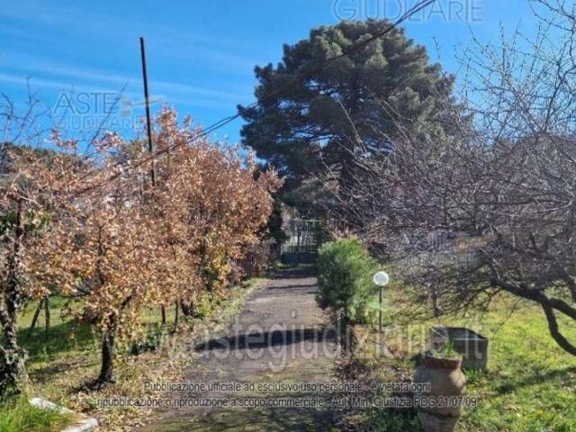 Villetta a schiera in vendita di 129 m² in Via Tarderia, 112