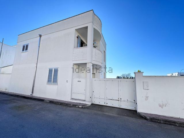 Villetta a schiera in vendita di 130000 m² in Via Carlo Goldoni, 106