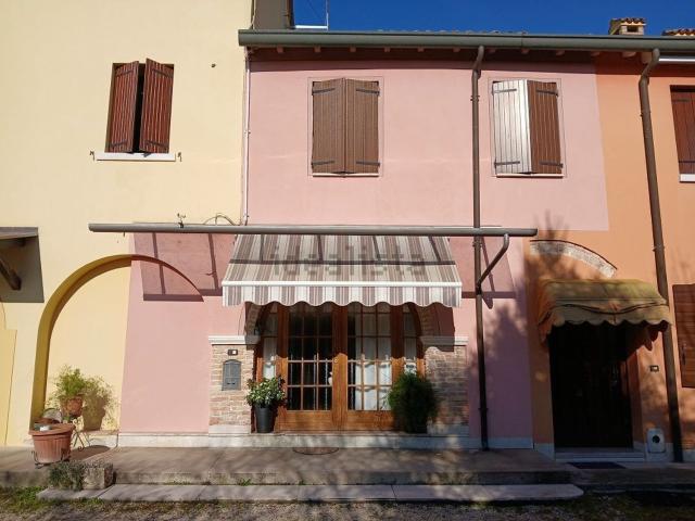 Villetta a schiera in vendita di 130 m²