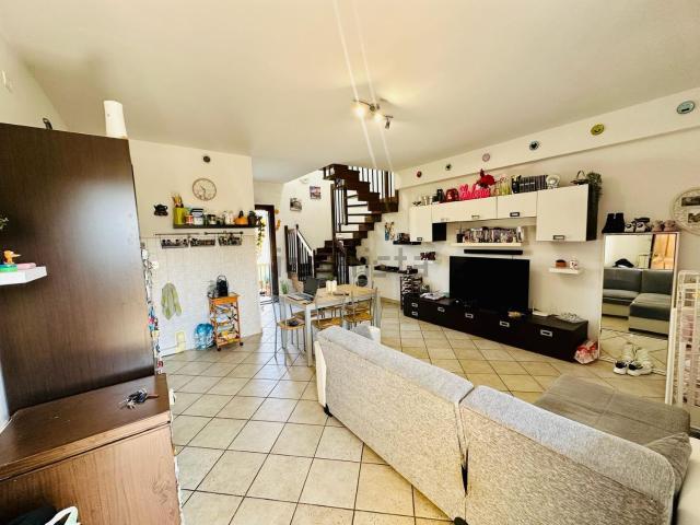 Villetta a schiera in vendita di 130 m² in Via Caiolo