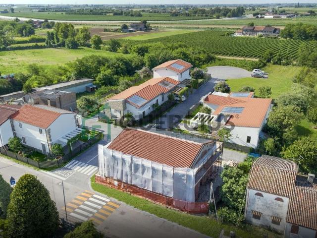 Villetta a schiera in vendita di 130 m² in Via Casetta