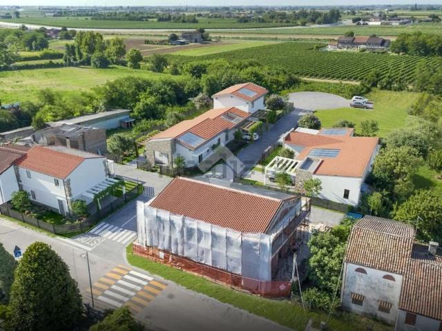 Villetta a schiera in vendita di 130 m² in Via Casetta, 12