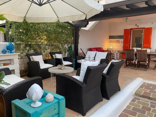 Villetta a schiera in vendita di 130 m² in Via CHIUSURELLA