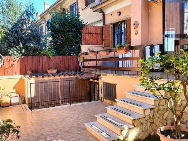 Villetta a schiera in vendita di 130 m² in Via Bologna, 15