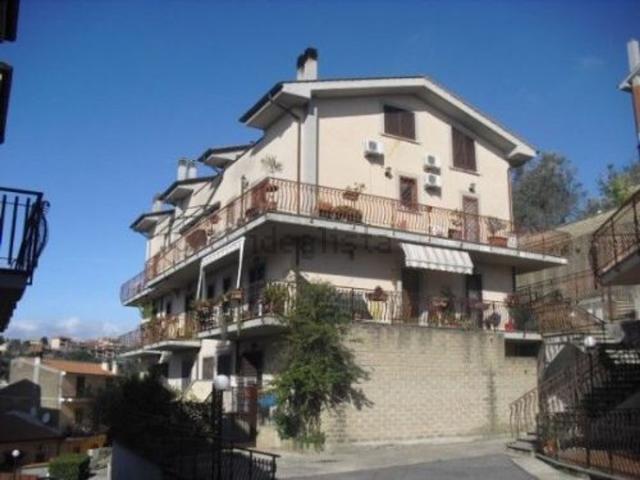Villetta a schiera in vendita di 130 m² in Via Domenico Benedetti, 22