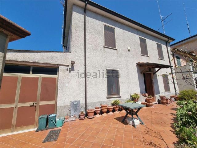 Villetta a schiera in vendita di 130 m² in Via Dante Alighieri, 15