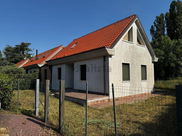 Villetta a schiera in vendita di 130 m² in Via dei Fauni, 19