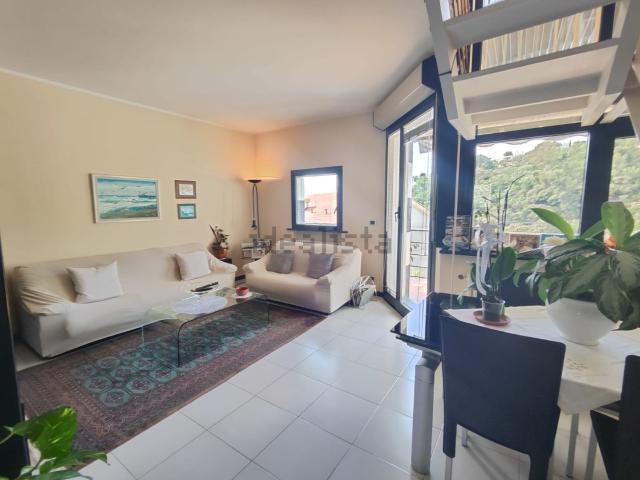 Villetta a schiera in vendita di 130 m² in Via Loreto