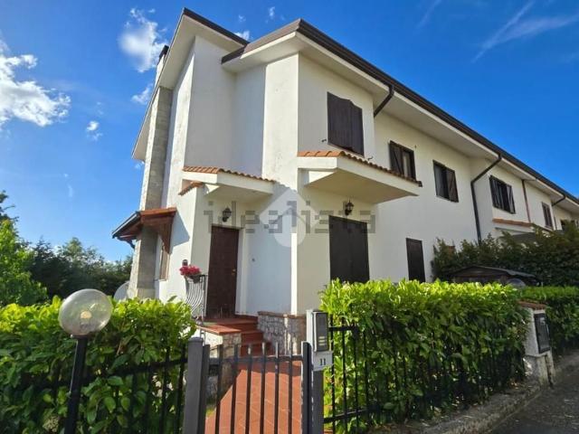 Villetta a schiera in vendita di 130 m² in Via Lussemburgo, 3