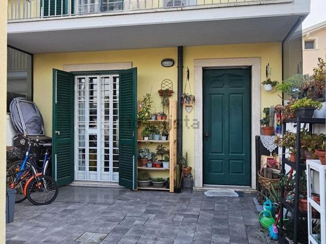 Villetta a schiera in vendita di 130 m² in Via Monsignor Enrico Bartoletti, 8