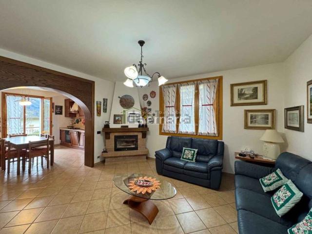 Villetta a schiera in vendita di 130 m² in Via Magnolino, 799