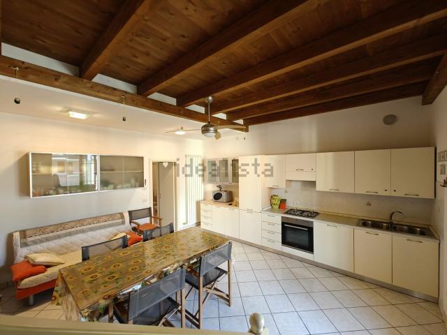 Villetta a schiera in vendita di 130 m² in Via Sandro Pertini