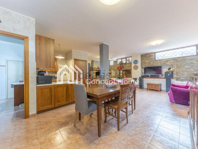 Villetta a schiera in vendita di 130 m² in Via Simeri Crichi, 54