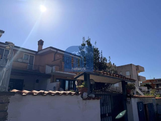 Villetta a schiera in vendita di 130 m² in Via Tanaro