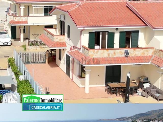 Villetta a schiera in vendita di 130 m² in Contrada Calabro