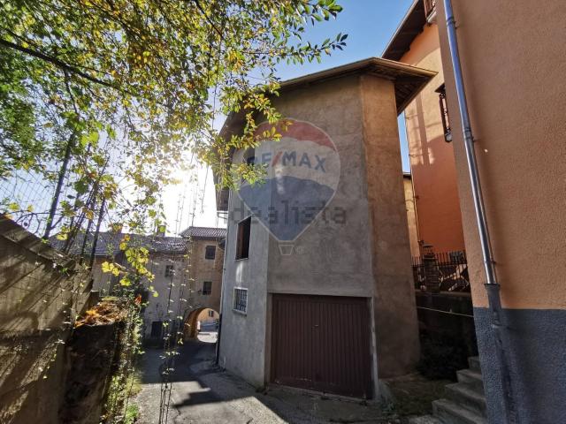 Villetta a schiera in vendita di 130 m² in Frazione Cereie, 19
