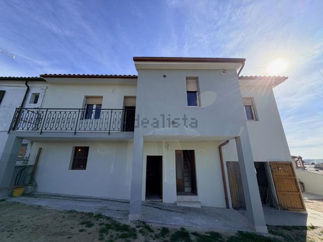 Villetta a schiera in vendita di 130 m² in Strada Intercomunale San Silvestro