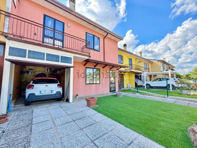 Villetta a schiera in vendita di 131 m² in Via Giuseppe Garibaldi, 52