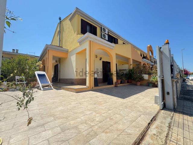 Villetta a schiera in vendita di 131 m² in Via Sandro Pertini, 3