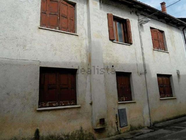 Villetta a schiera in vendita di 131 m² in Via P. Venuti Medaglia d&apos Oro, 19