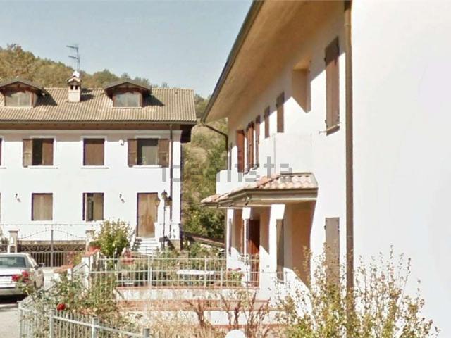 Villetta a schiera in vendita di 132 m² in Via Chiesa Morano, 62