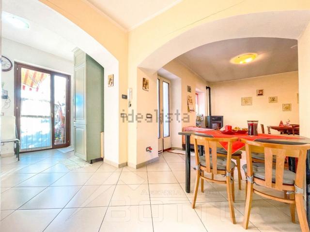 Villetta a schiera in vendita di 132 m² in Via A. Saini, 8