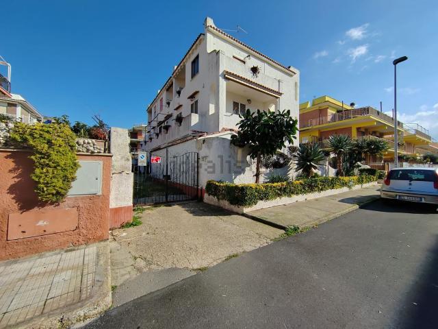Villetta a schiera in vendita di 132 m² in Via dei Gabbiani, 7