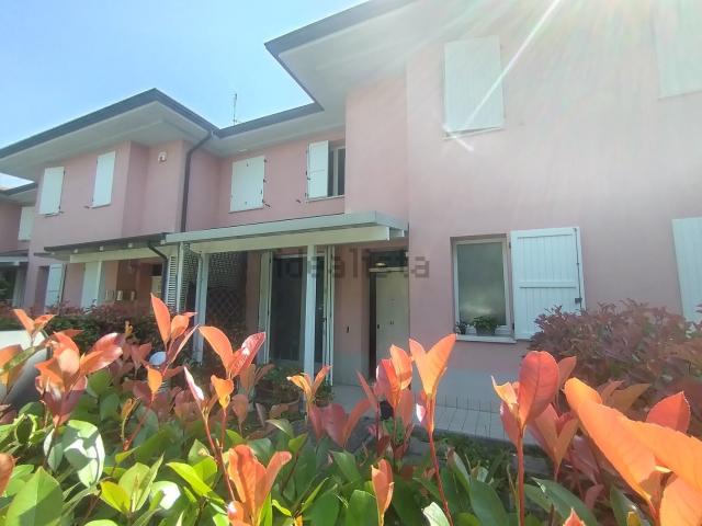 Villetta a schiera in vendita di 133 m² in Via Brigata Ebraica