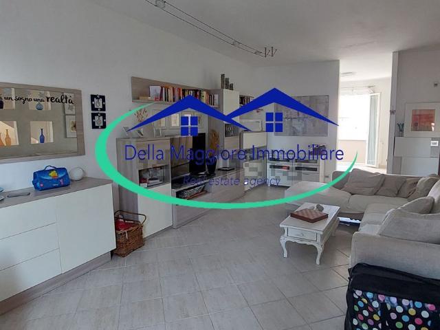 Villetta a schiera in vendita di 133 m² in Via di Montenero