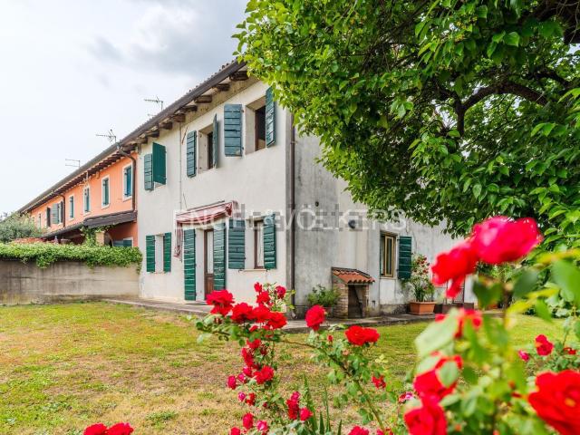 Villetta a schiera in vendita di 133 m² in Via Durigoni, 11