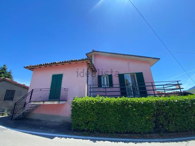 Villetta a schiera in vendita di 133 m² in Via Parco della Rimembranza, 6