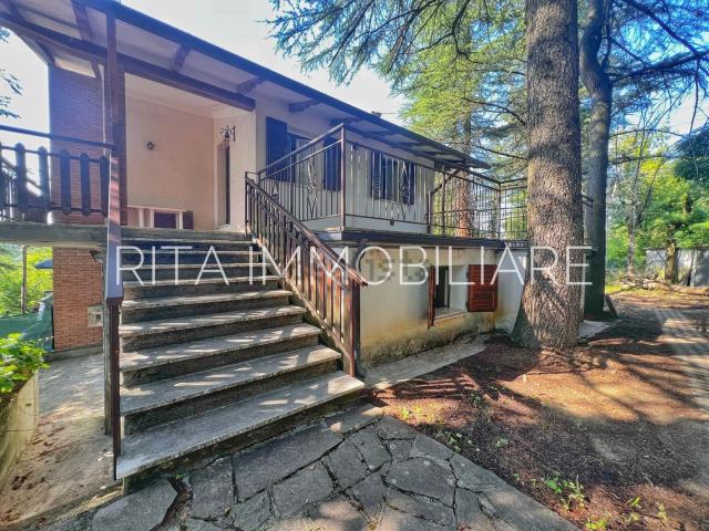 Villetta a schiera in vendita di 133 m² in Via Zocchese