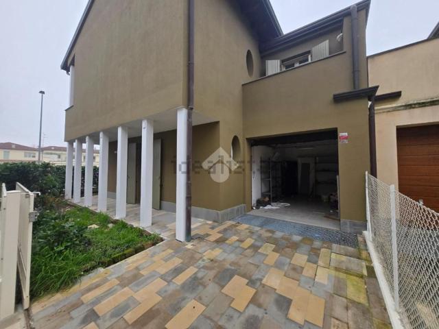 Villetta a schiera in vendita di 134 m² in Via Mattia Moreni, 2