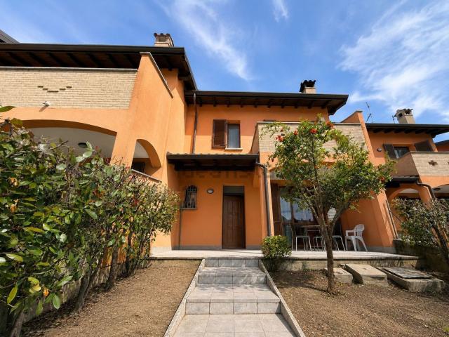 Villetta a schiera in vendita di 134 m² in Via Paolo Costermanelli