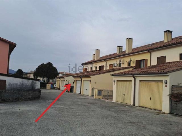 Villetta a schiera in vendita di 135 m² in Via Corne